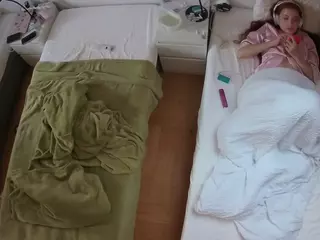 Julmodels Bedroom-D5's Live Sex Cam Show