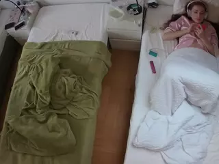 Julmodels Bedroom-D5's Live Sex Cam Show