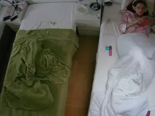 Julmodels Bedroom-D5's Live Sex Cam Show