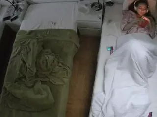 Julmodels Bedroom-D5's Live Sex Cam Show