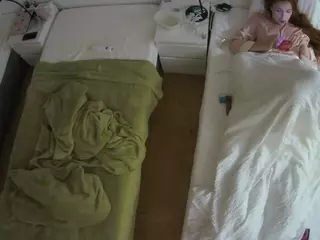 Julmodels Bedroom-D5's Live Sex Cam Show