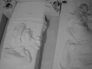 Julmodels Bedroom-D5's Live Sex Cam Show