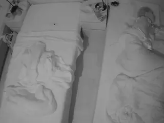 Julmodels Bedroom-D5's Live Sex Cam Show
