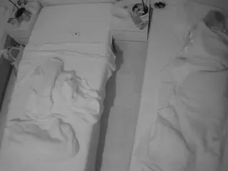 Julmodels Bedroom-D5's Live Sex Cam Show