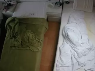 Julmodels Bedroom-D5's Live Sex Cam Show
