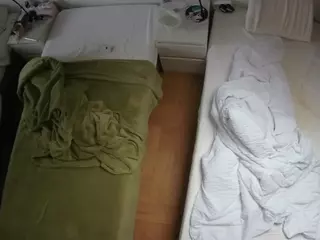 Julmodels Bedroom-D5's Live Sex Cam Show