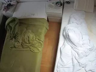 Julmodels Bedroom-D5's Live Sex Cam Show