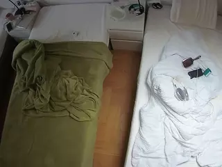 Julmodels Bedroom-D5's Live Sex Cam Show