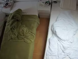 Julmodels Bedroom-D5's Live Sex Cam Show