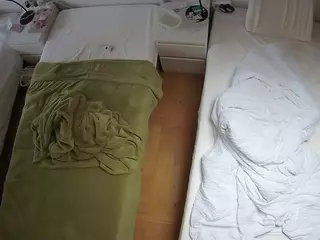 Julmodels Bedroom-D5's Live Sex Cam Show