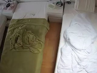 Julmodels Bedroom-D5's Live Sex Cam Show
