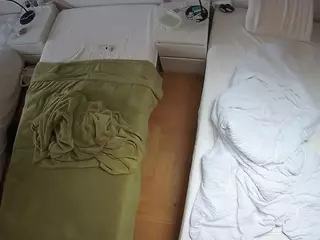 Julmodels Bedroom-D5's Live Sex Cam Show
