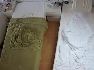 Julmodels Bedroom-D5's Live Sex Cam Show