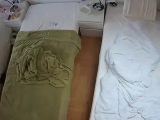 Julmodels Bedroom-D5's Live Sex Cam Show
