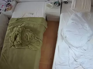 Julmodels Bedroom-D5's Live Sex Cam Show