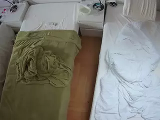 Julmodels Bedroom-D5's Live Sex Cam Show