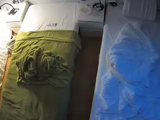 Julmodels Bedroom-D5's Live Sex Cam Show