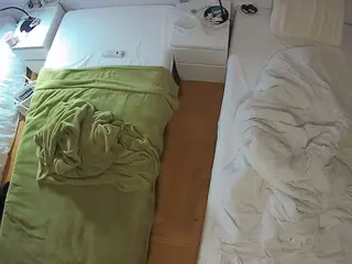 Julmodels Bedroom-D5's Live Sex Cam Show