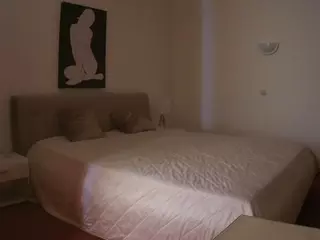 Julmodels Bedroom-E2's Live Sex Cam Show