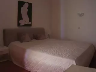 Julmodels Bedroom-E2's Live Sex Cam Show