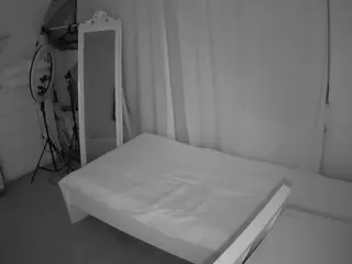 Julmodels Bedroom-E3's Live Sex Cam Show