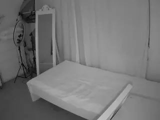 Julmodels Bedroom-E3's Live Sex Cam Show