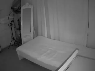 Julmodels Bedroom-E3's Live Sex Cam Show
