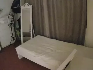 Julmodels Bedroom-E3's Live Sex Cam Show