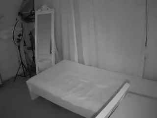 Julmodels Bedroom-E3's Live Sex Cam Show