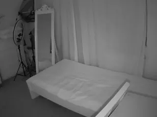 Julmodels Bedroom-E3's Live Sex Cam Show