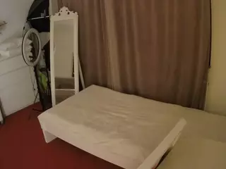 Julmodels Bedroom-E3's Live Sex Cam Show