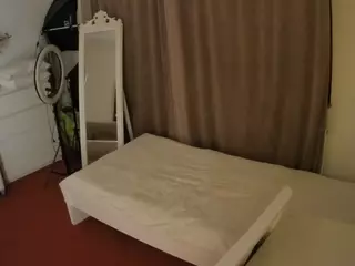 Julmodels Bedroom-E3's Live Sex Cam Show