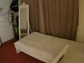Julmodels Bedroom-E3's Live Sex Cam Show