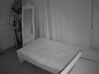 Julmodels Bedroom-E3's Live Sex Cam Show