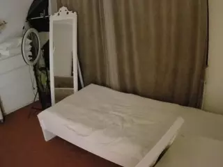 Julmodels Bedroom-E3's Live Sex Cam Show