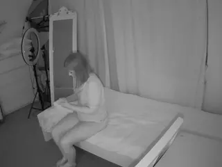 Julmodels Bedroom-E3's Live Sex Cam Show