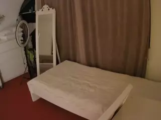 Julmodels Bedroom-E3's Live Sex Cam Show