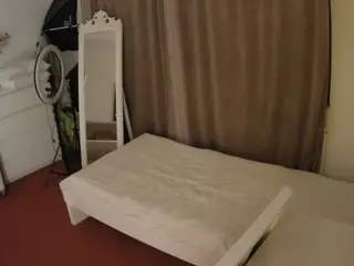 Julmodels Bedroom-E3's Live Sex Cam Show