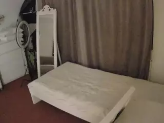 Julmodels Bedroom-E3's Live Sex Cam Show