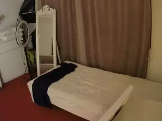 Julmodels Bedroom-E3's Live Sex Cam Show