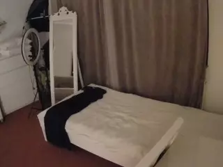 Julmodels Bedroom-E3's Live Sex Cam Show