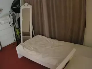 Julmodels Bedroom-E3's Live Sex Cam Show