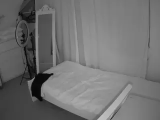 Julmodels Bedroom-E3's Live Sex Cam Show