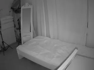 Julmodels Bedroom-E3's Live Sex Cam Show