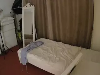 Julmodels Bedroom-E3's Live Sex Cam Show