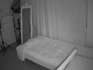 Julmodels Bedroom-E3's Live Sex Cam Show