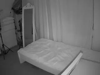 Julmodels Bedroom-E3's Live Sex Cam Show