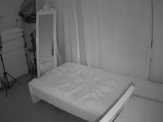 Julmodels Bedroom-E3's Live Sex Cam Show