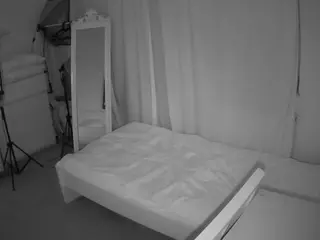 Julmodels Bedroom-E3's Live Sex Cam Show