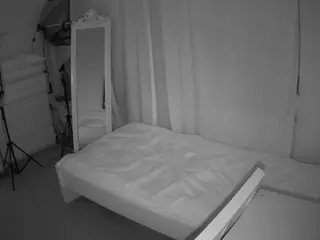 Julmodels Bedroom-E3's Live Sex Cam Show
